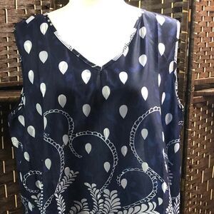 NWT Floral Casual V-Neckline Sleeveless Blouse